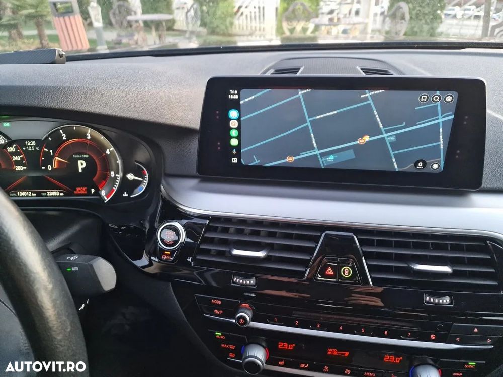 BMW Seria 5 520d Aut. Luxury Line - 12