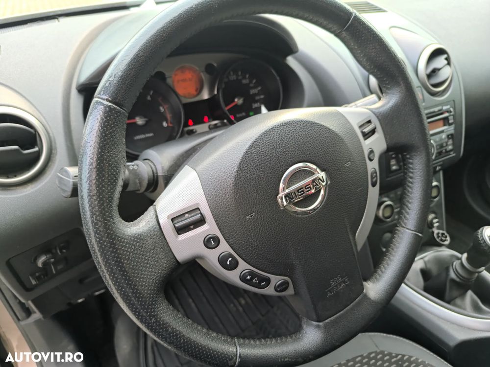 Nissan Qashqai - 4