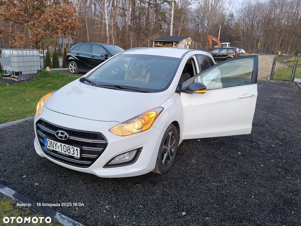 Hyundai i30 1.6 CRDi Premium - 3