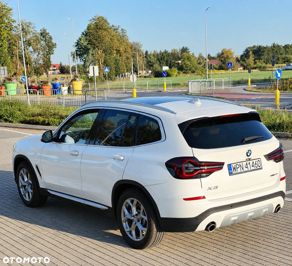 BMW X3 xDrive30i Luxury Line - 26
