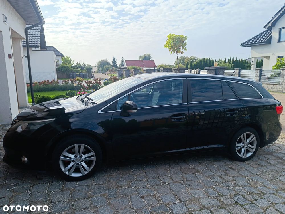 Toyota Avensis - 4