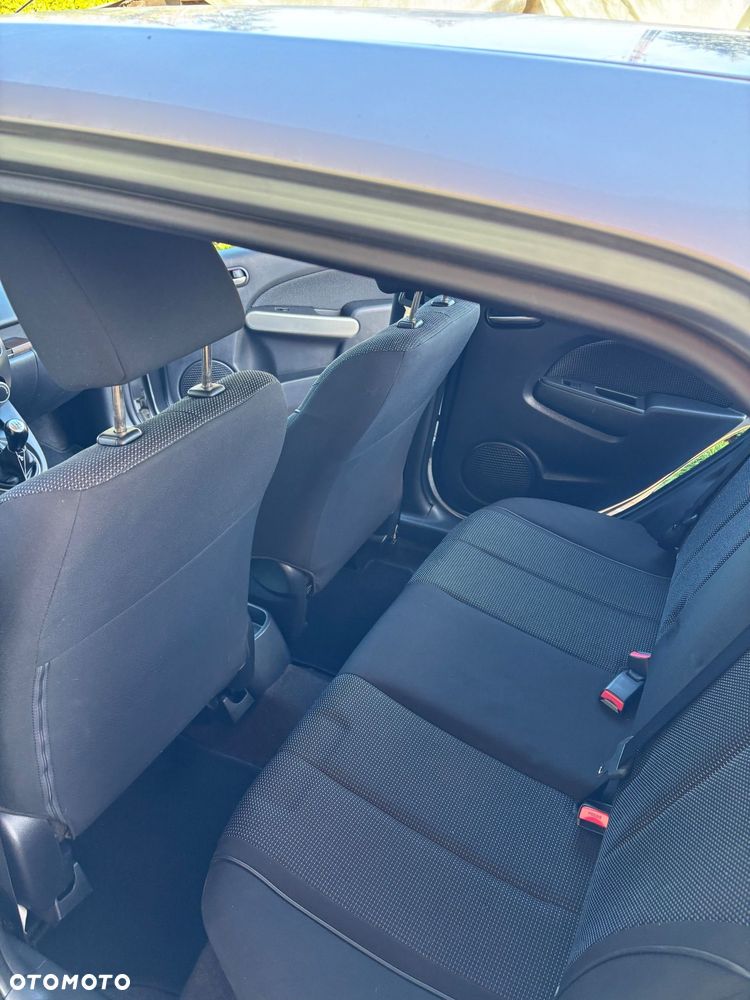 Mazda 2 - 13