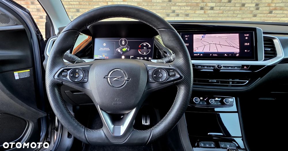 Opel Grandland 1.6 T PHEV 4x4 GS Line - 10