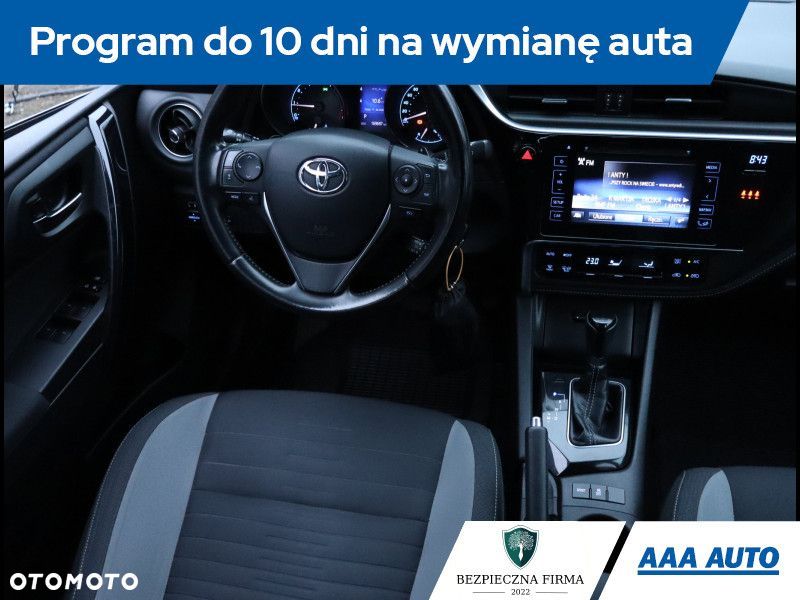Toyota Auris - 8