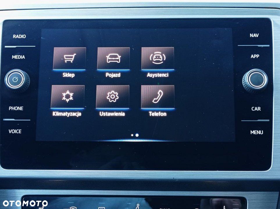 Volkswagen Passat - 38