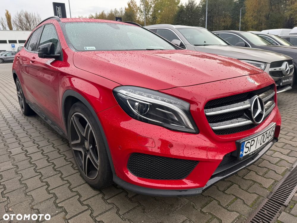 Mercedes-Benz GLA - 3
