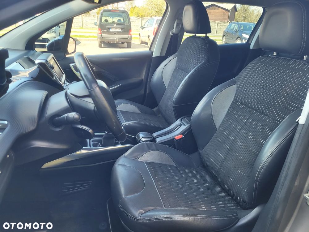 Peugeot 2008 e-HDi FAP 92 STOP & START Active - 15