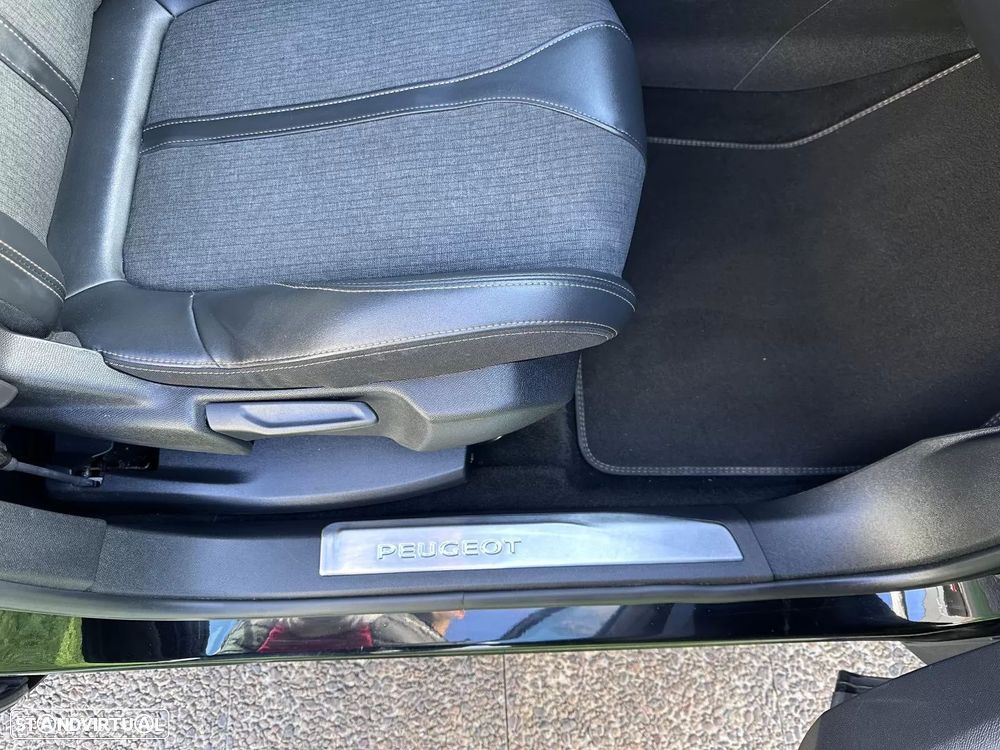 Peugeot 5008 1.2 PureTech GT Line - 56