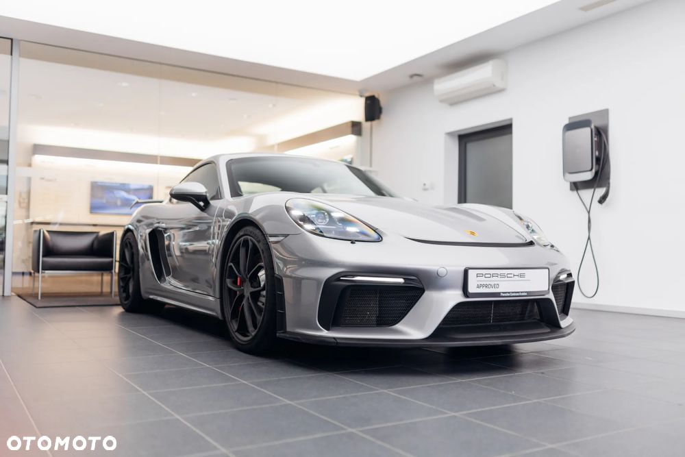 Porsche 718 Cayman - 9