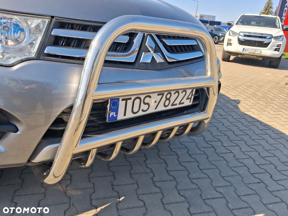 Mitsubishi Pajero Sport - 8