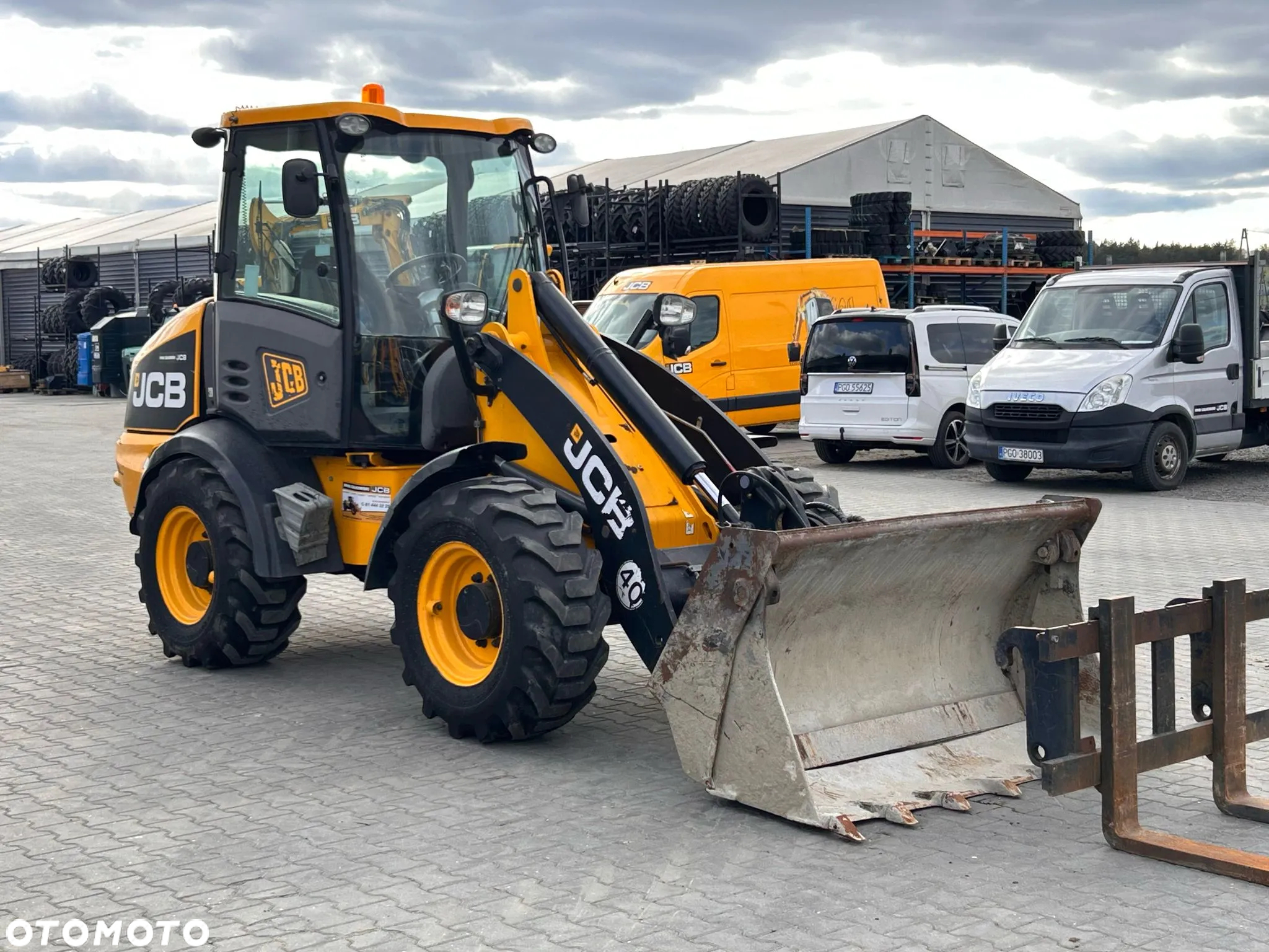 JCB 409 AGRI - 7