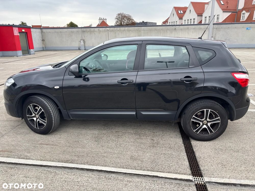 Nissan Qashqai 1.6 Visia - 8