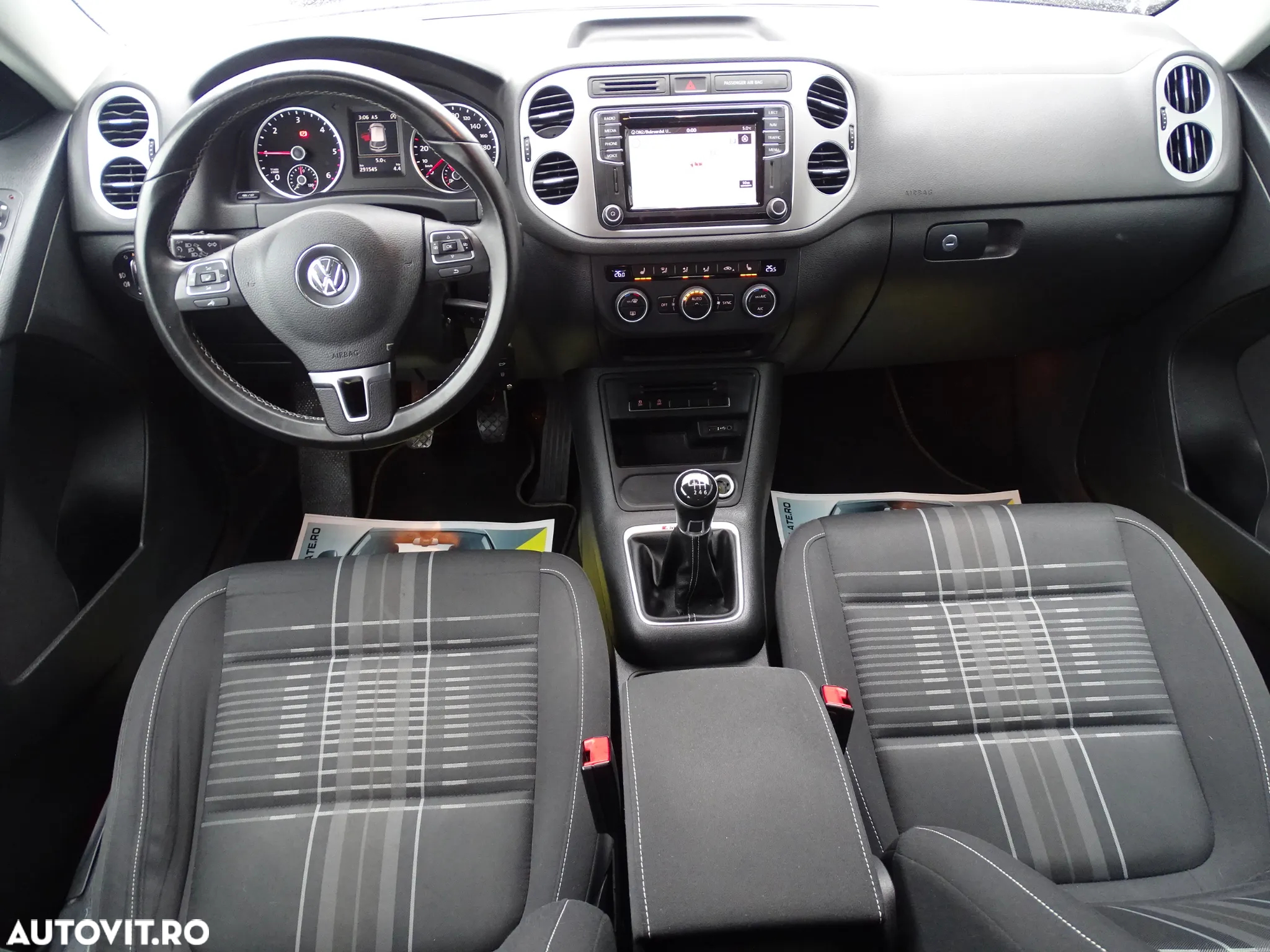 Volkswagen Tiguan 2.0 TDI SCR 4MOTION BlueMotion Technology Lounge Sport & Style - 9
