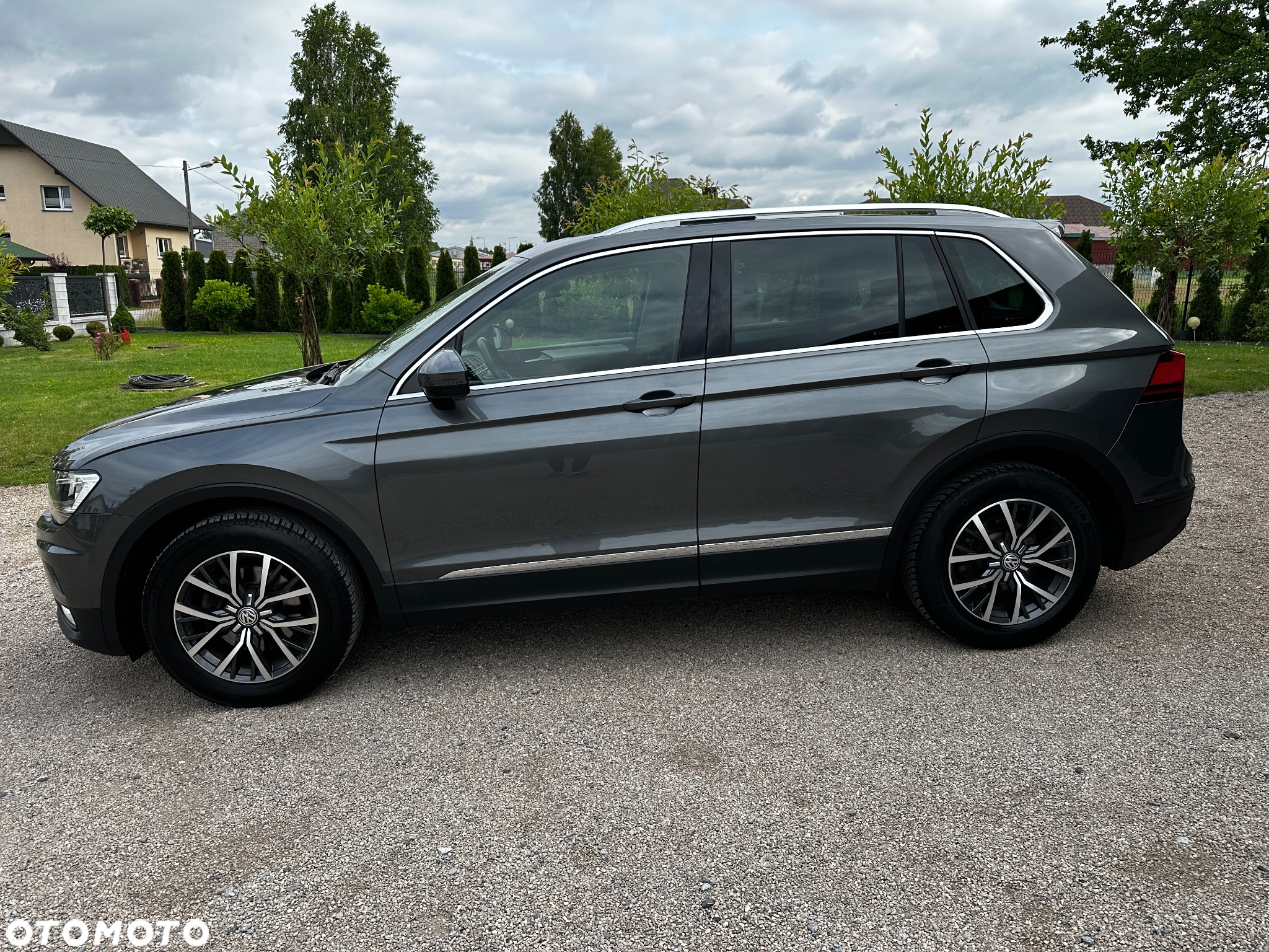 Volkswagen Tiguan 2.0 TDI BMT SCR Comfortline - 12