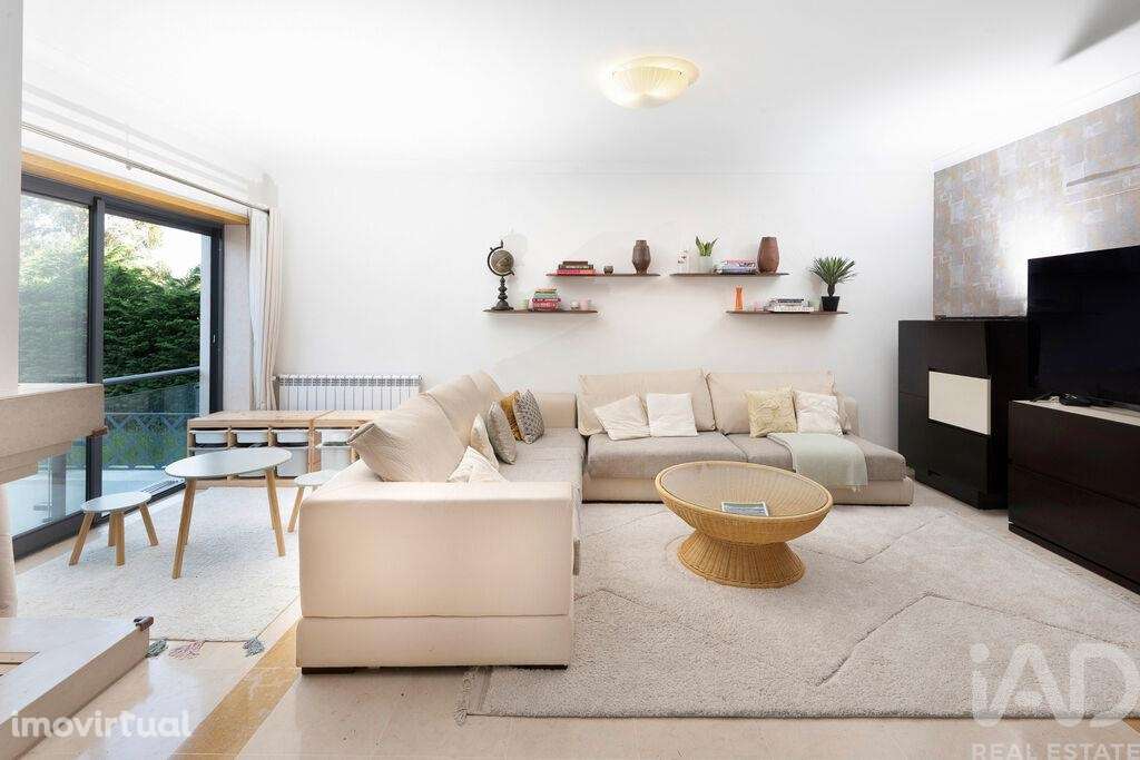 Casa / Villa T4 em Barcarena de 219,00 m2 - Grande imagem: 3/24