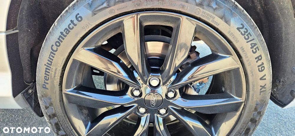 Ford Kuga 2.0 TDCi 4x4 ST-Line - 32