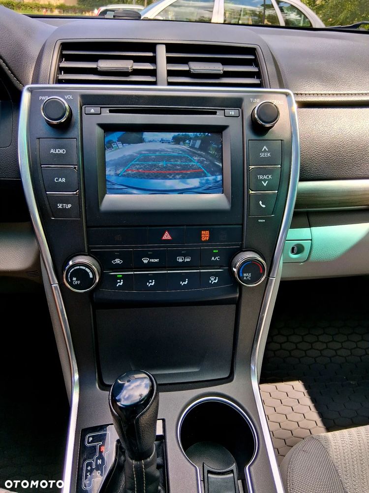 Toyota Camry - 13