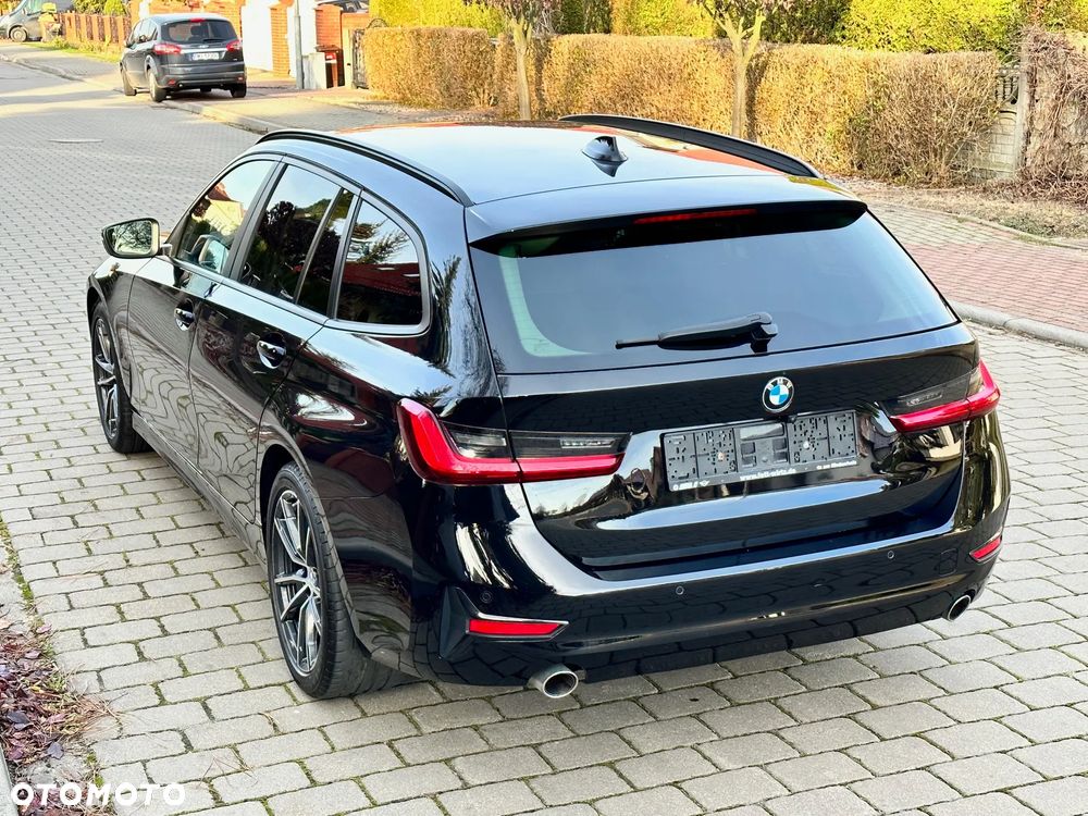 BMW Seria 3 318d Sport Line Shadow - 17