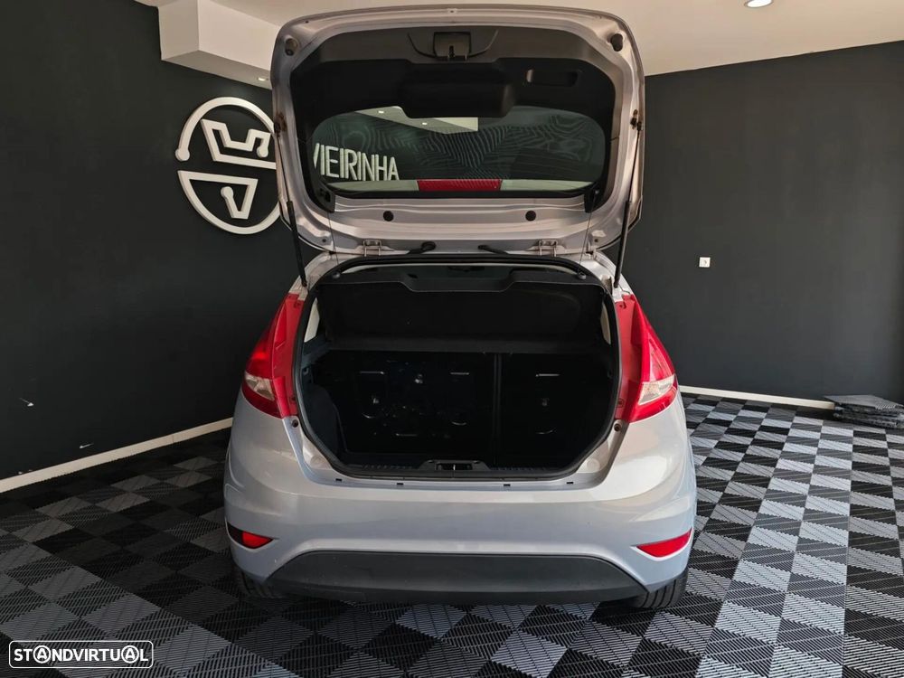 Ford Fiesta 1.25 Titanium - 53