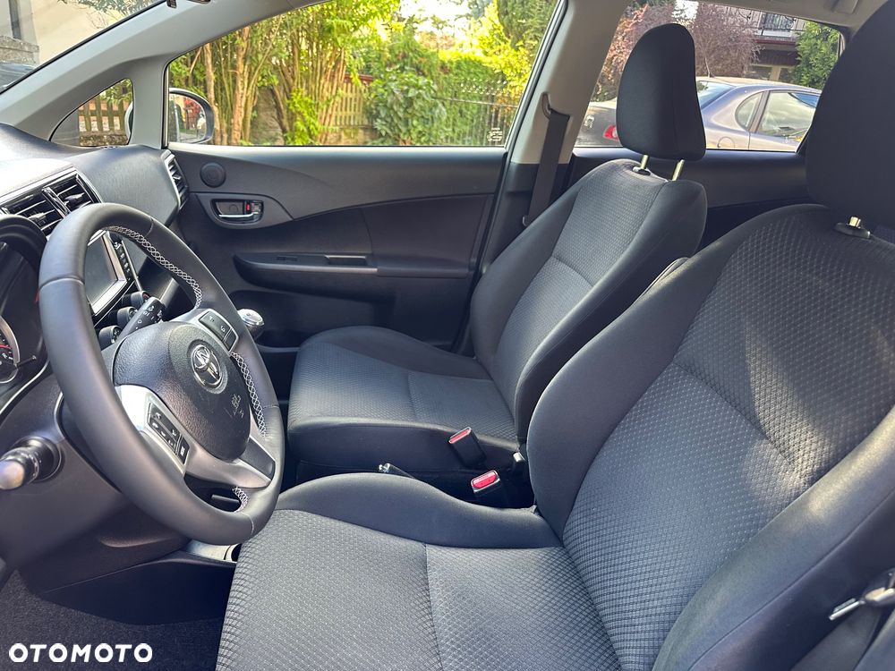 Toyota Verso S - 11