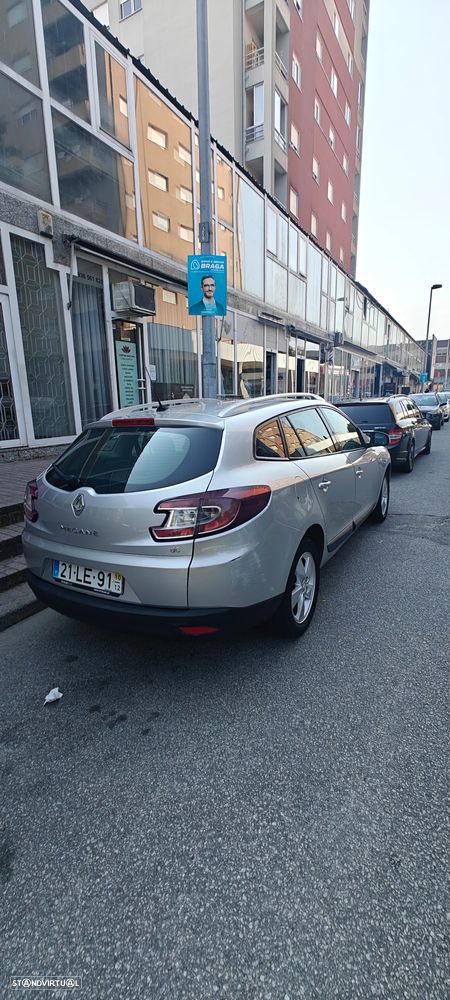 Renault Mégane Break 1.5 dCi Dynamique S - 9
