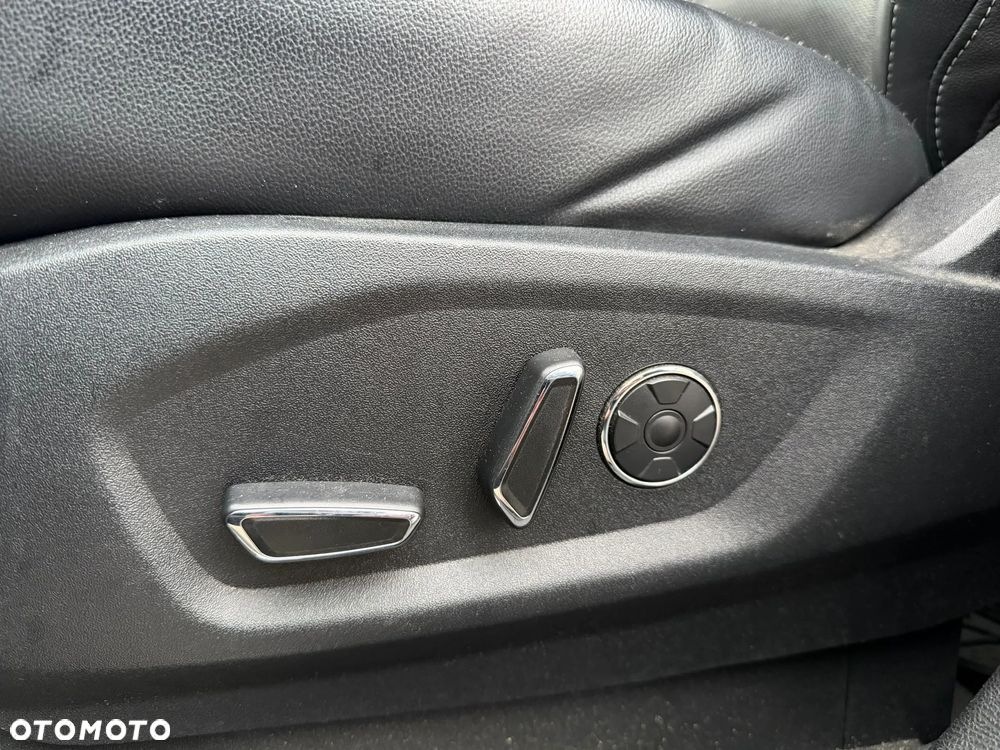 Ford S-Max 2.0 TDCi Titanium PowerShift - 23