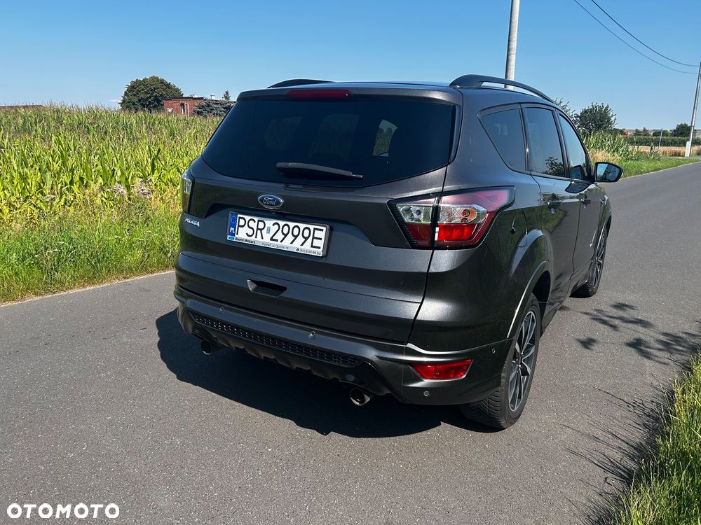 Ford Kuga 2.0 TDCi 4x4 ST-Line - 4
