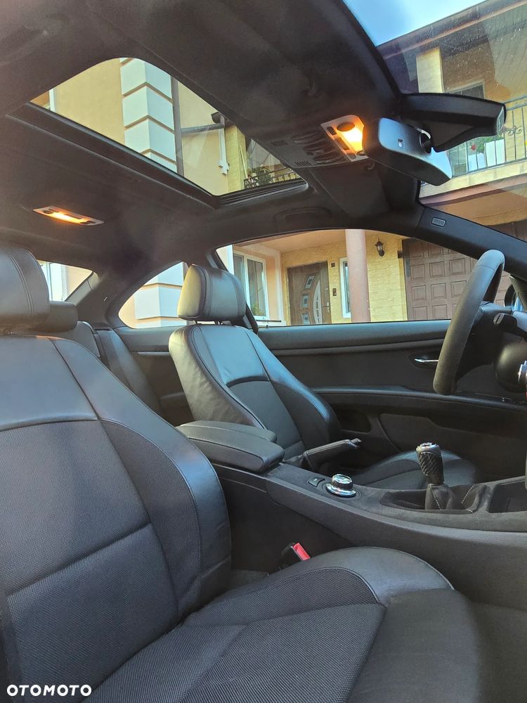 BMW Seria 3 335i - 13