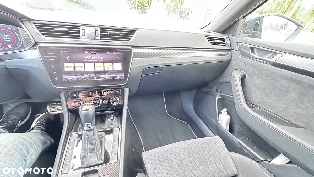 Skoda Superb 2.0 TDI 4x4 DSG Sportline - 12