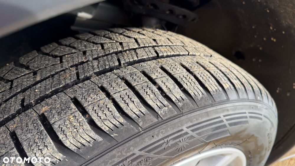 Land Rover Discovery Sport - 26