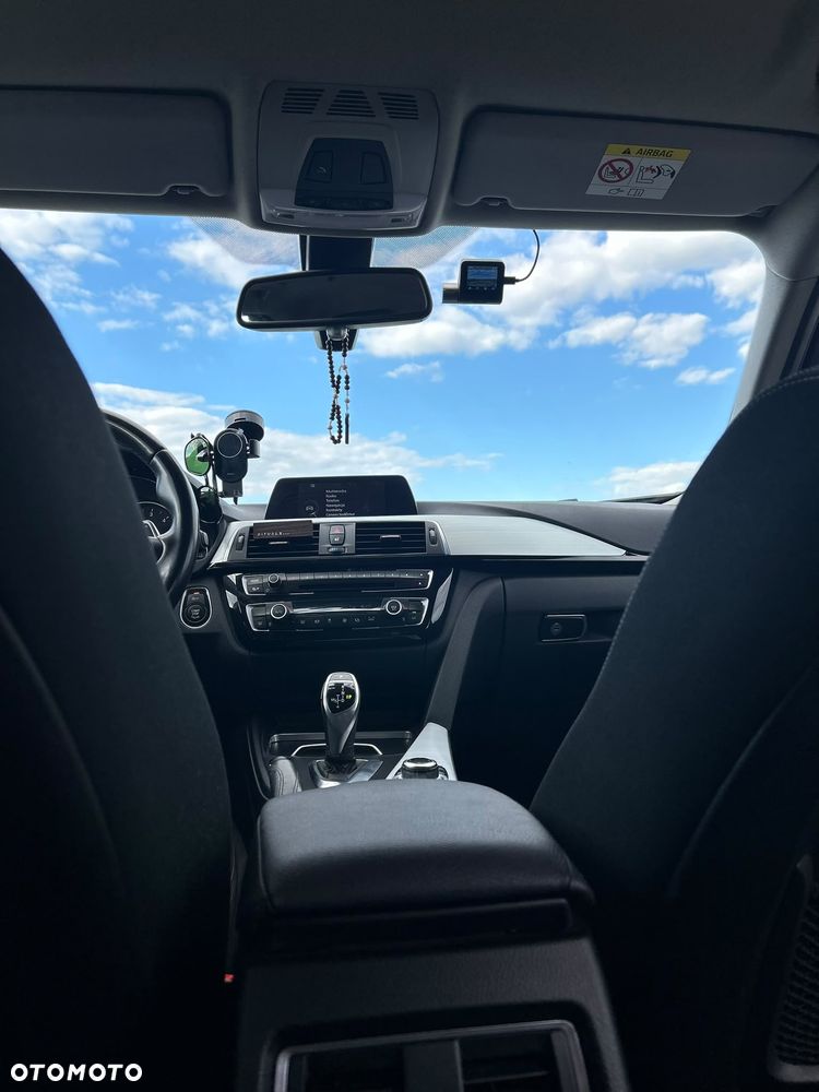 BMW Seria 3 320d Luxury Line - 16