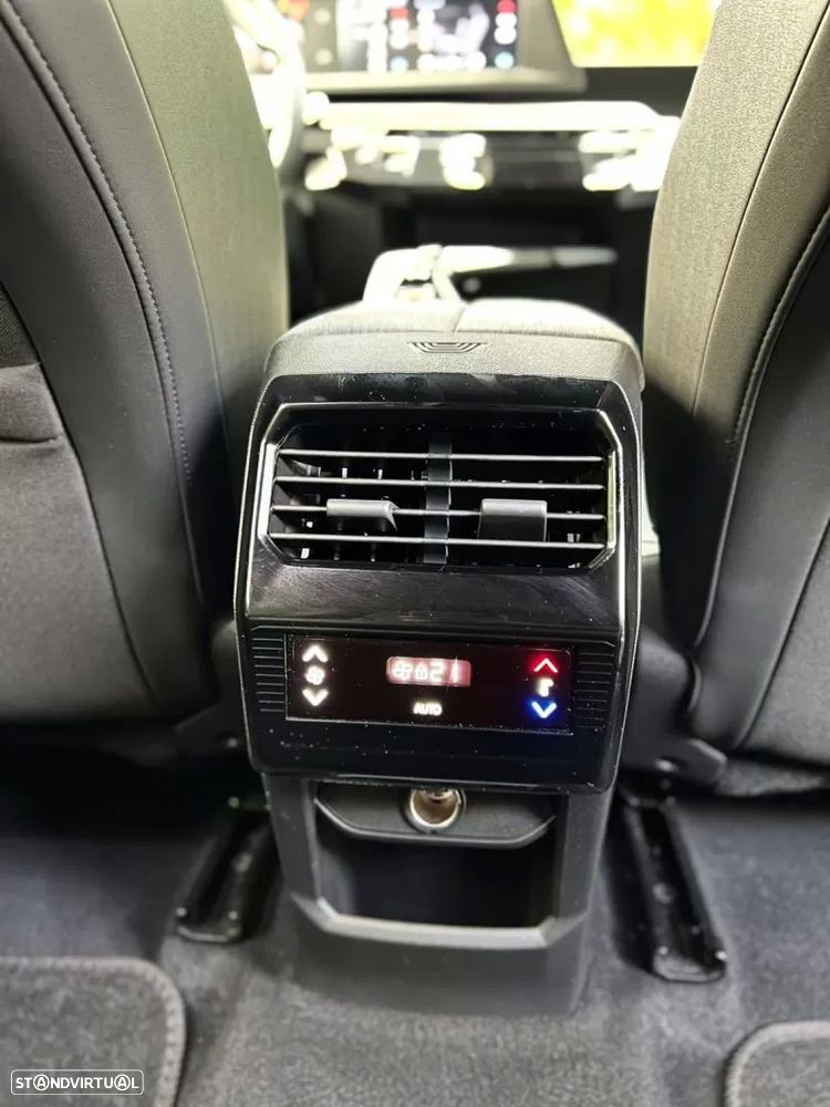 Peugeot 5008 1.2 Hybrid Allure e-DCS6 - 11