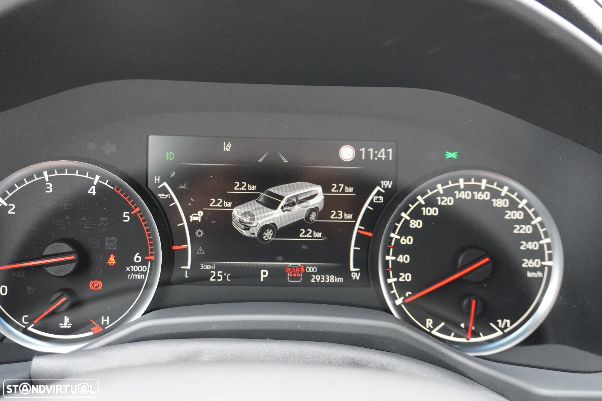 Toyota Land Cruiser - 16