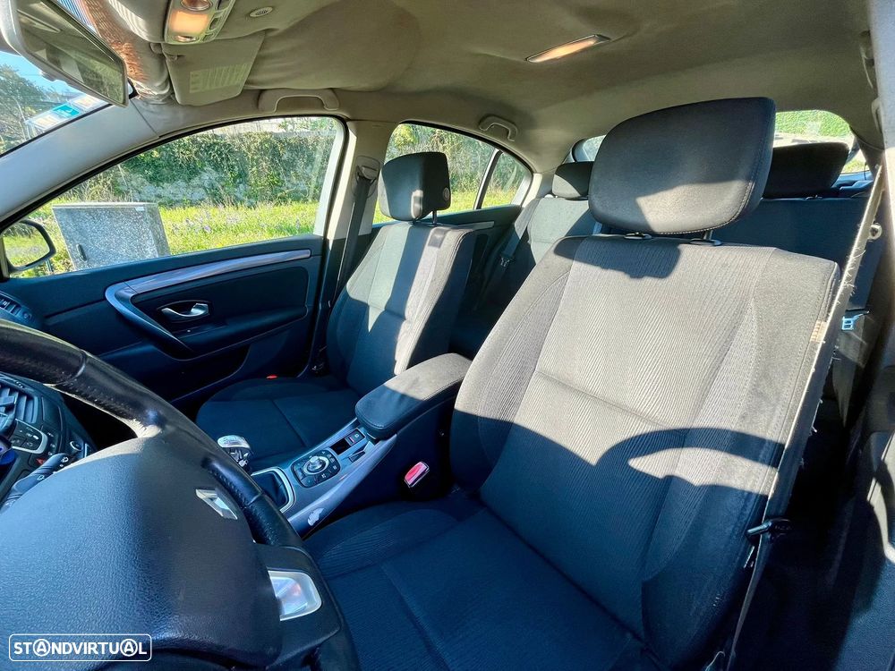 Renault Laguna 1.5 dCi Dynamique S - 9