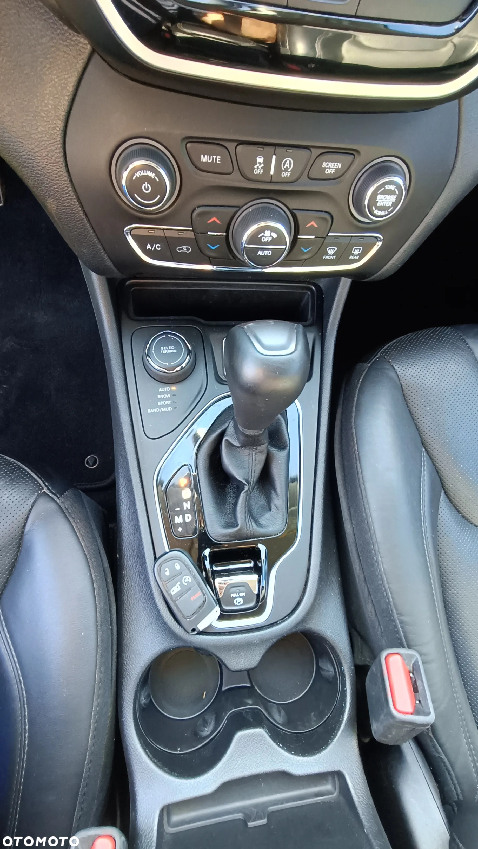 Jeep Cherokee 3.2 V6 Active Drive I Limited - 31
