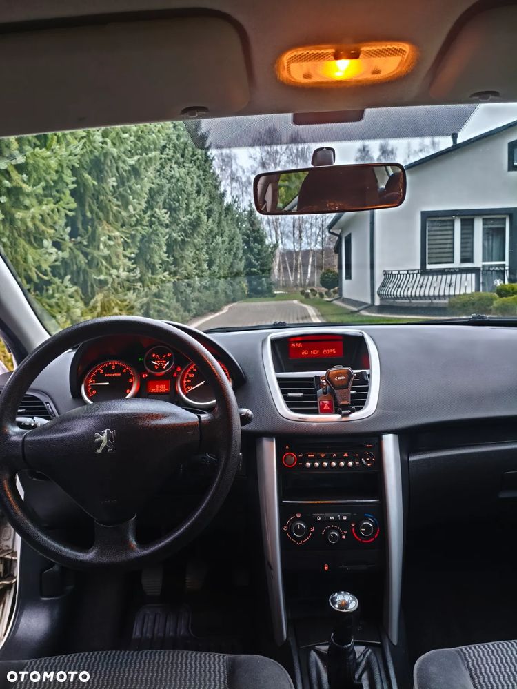 Peugeot 207 1.4 HDi Presence - 7