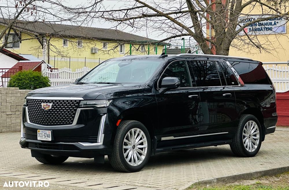 Cadillac Escalade - 1