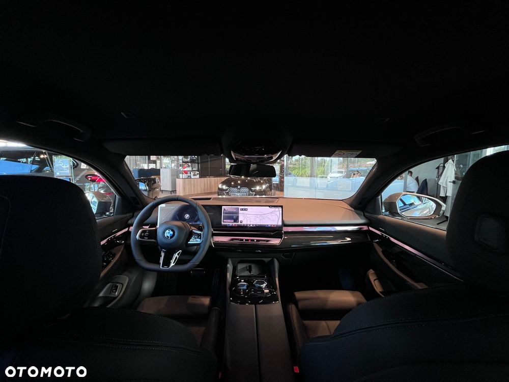 BMW Seria 5 520d xDrive mHEV M Sport - 17