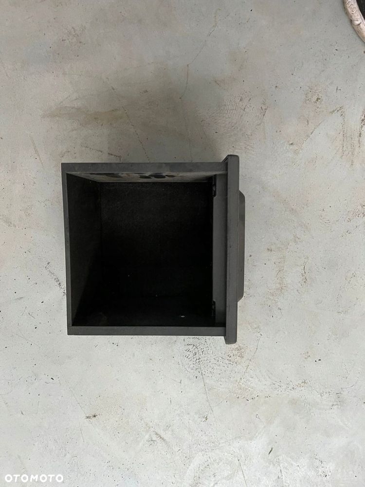 PÓŁKA SCHOWEK SZUFLADA RENAULT GAMA T RANGE 82257329 - 1