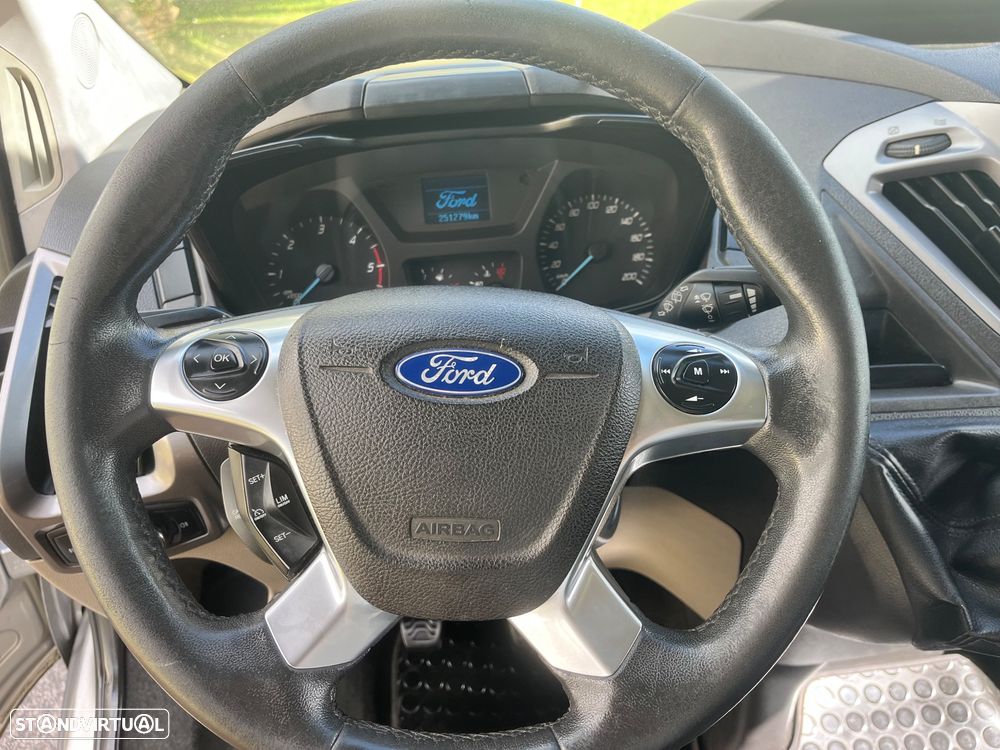 Ford Tourneo Custom 2.2 TDCi H1 - 15