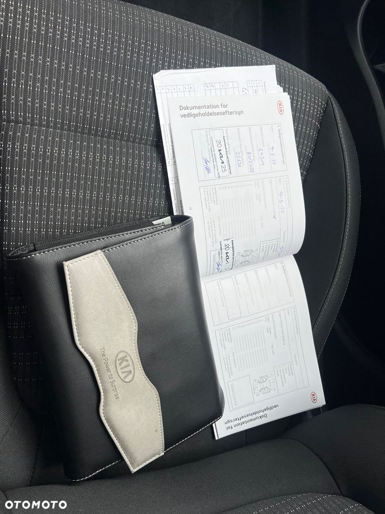 Kia Stonic 1.0 T-GDI DCT OPF Platinum Edition - 18
