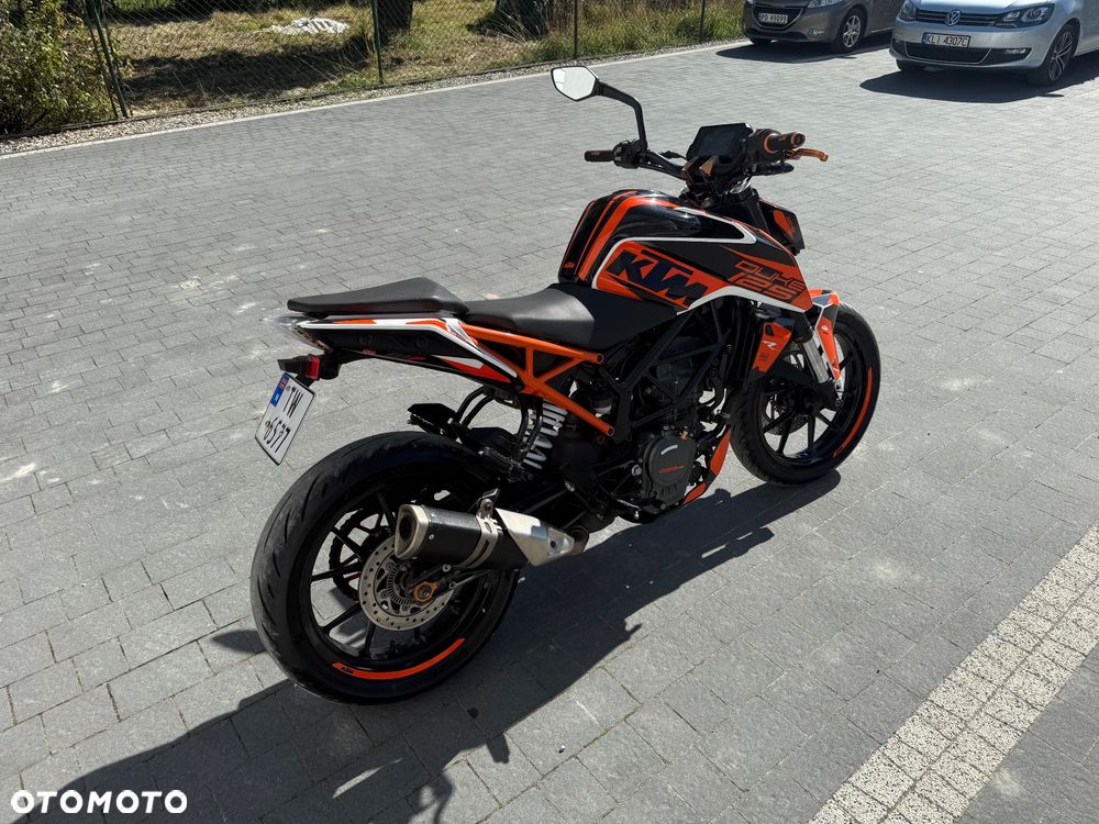 KTM Duke 125 - 8