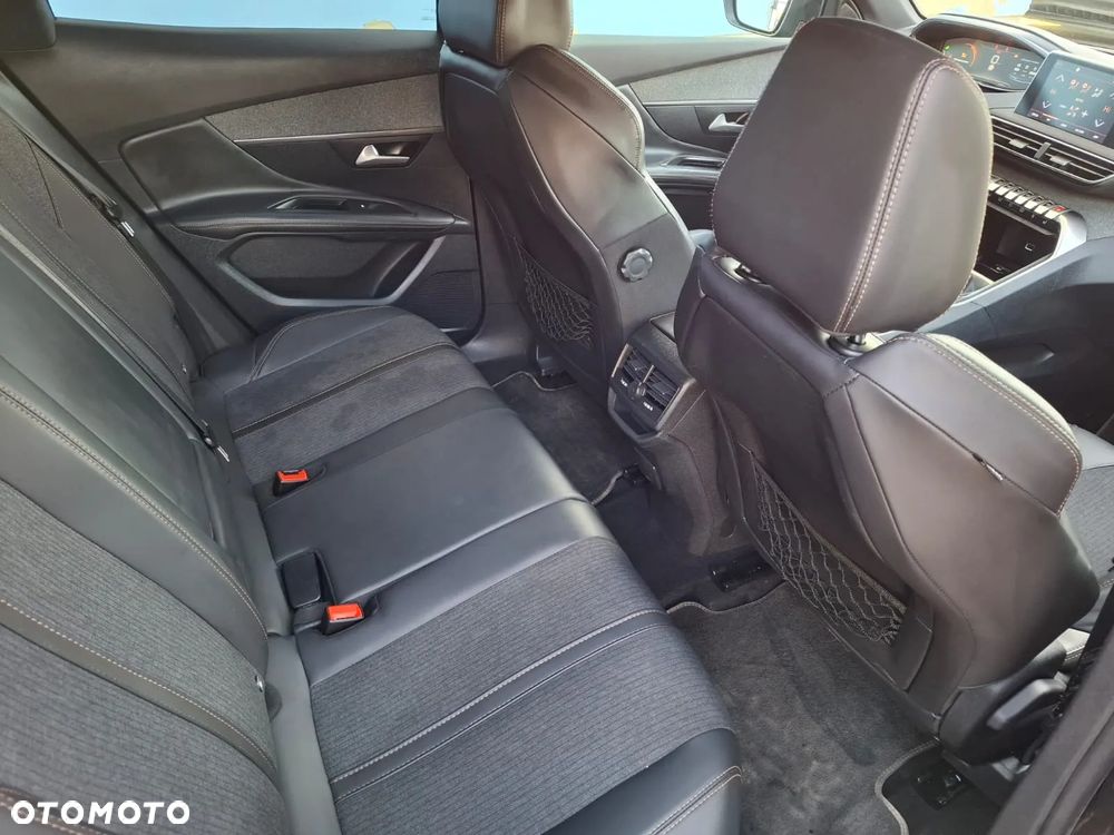 Peugeot 3008 - 17