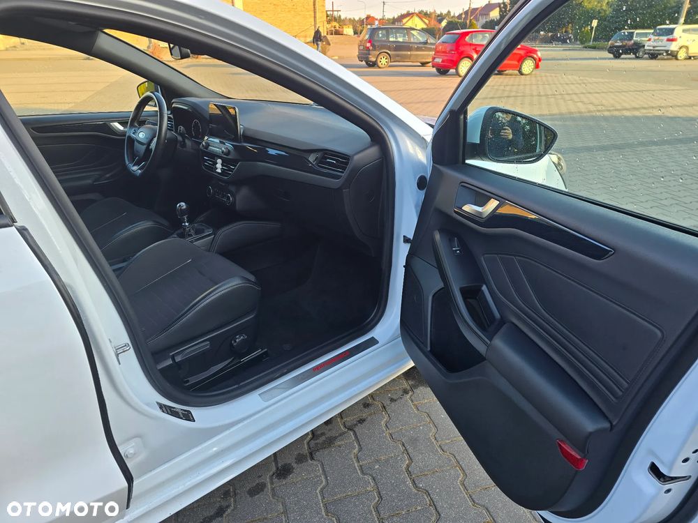 Ford Focus SW 2.0 EcoBlue ST - 12
