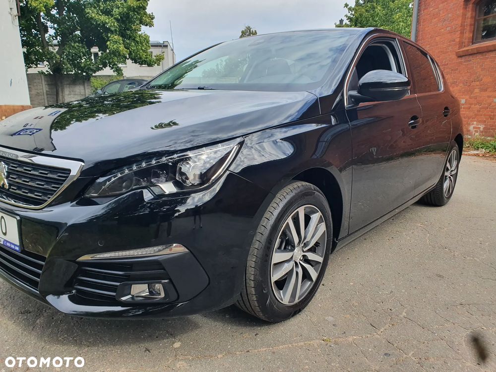 Peugeot 308 1.2 PureTech Allure S&S EAT8 - 8