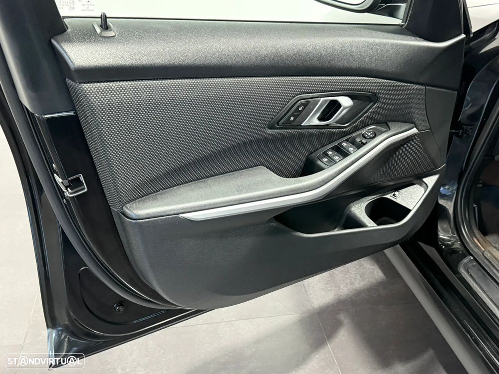 BMW 330 e Corporate Edition Auto - 18