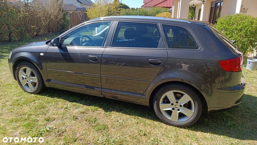 Audi A3 Sportback 2.0T FSI Ambition - 4