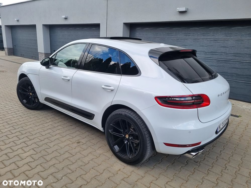 Porsche Macan Standard - 2