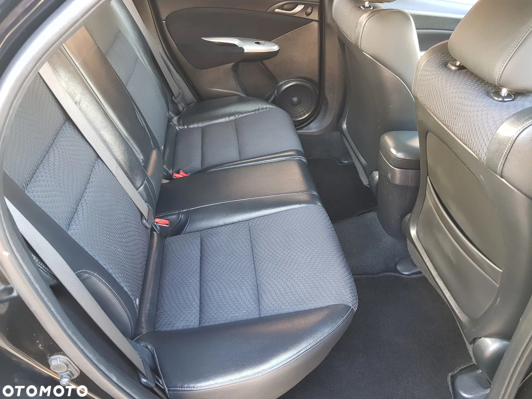 Honda Civic 1.8 GT Special Edition - 11