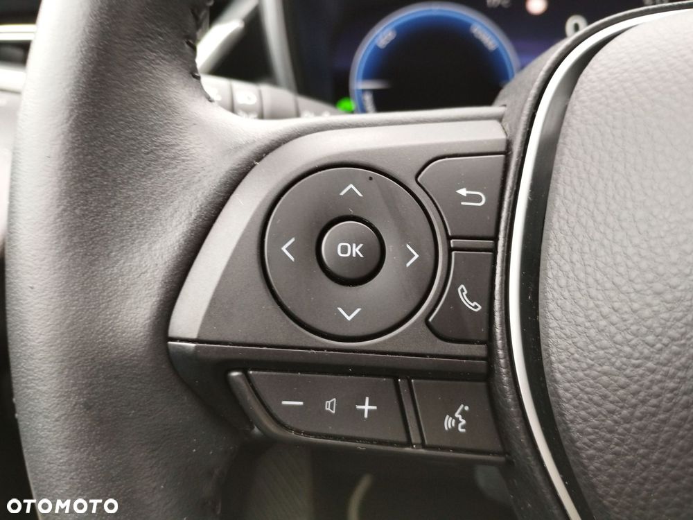 Toyota Corolla 1.8 Hybrid Style - 18